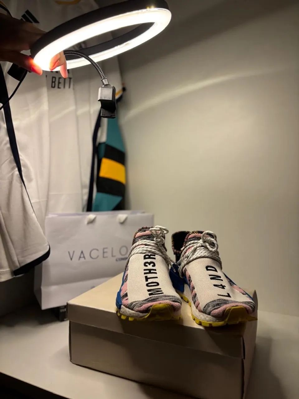 Tênis adidas NMD Human Race ? MOTH3R L4ND? - Foto 4