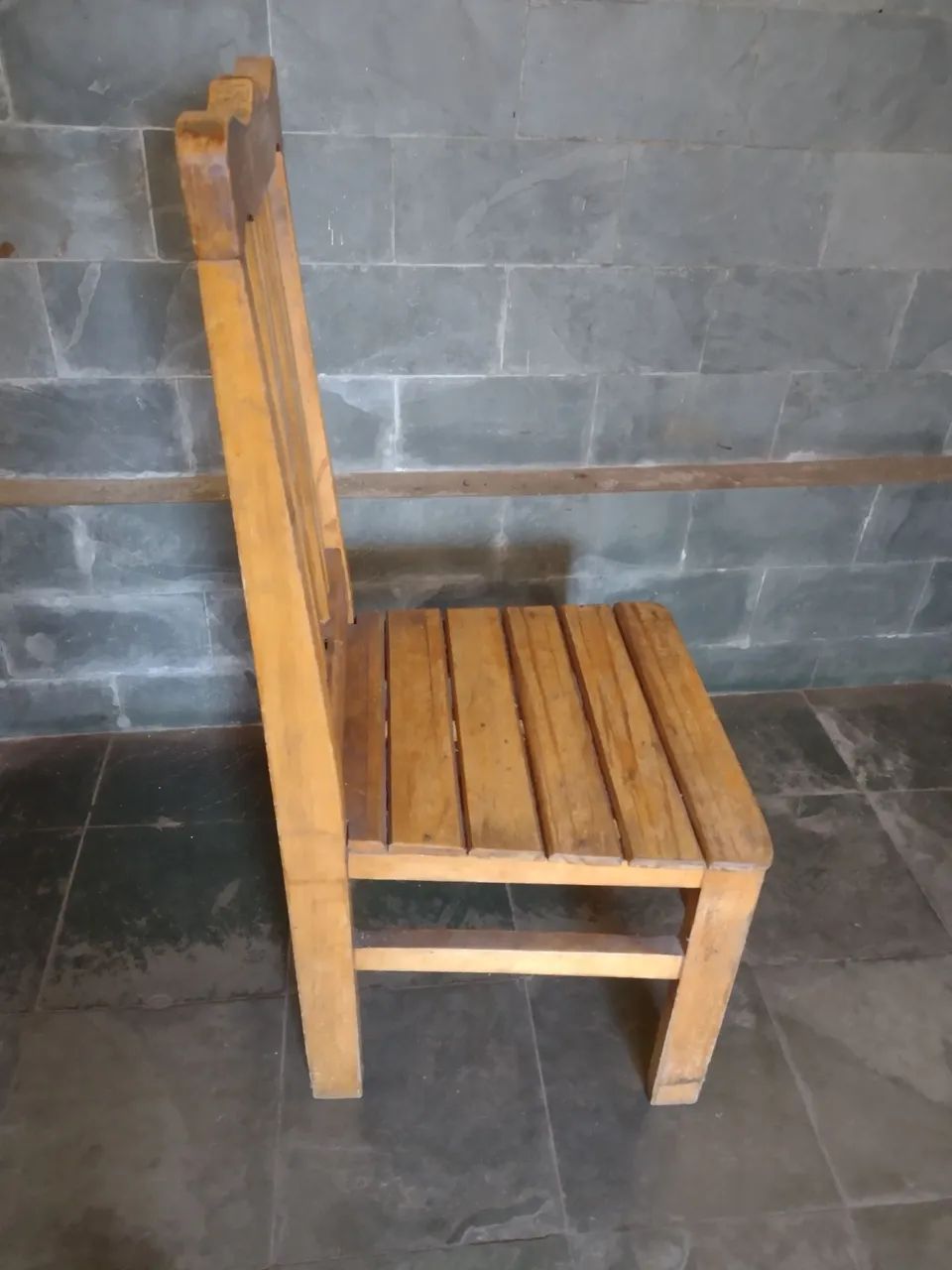 Cadeira madeira  - Foto 2