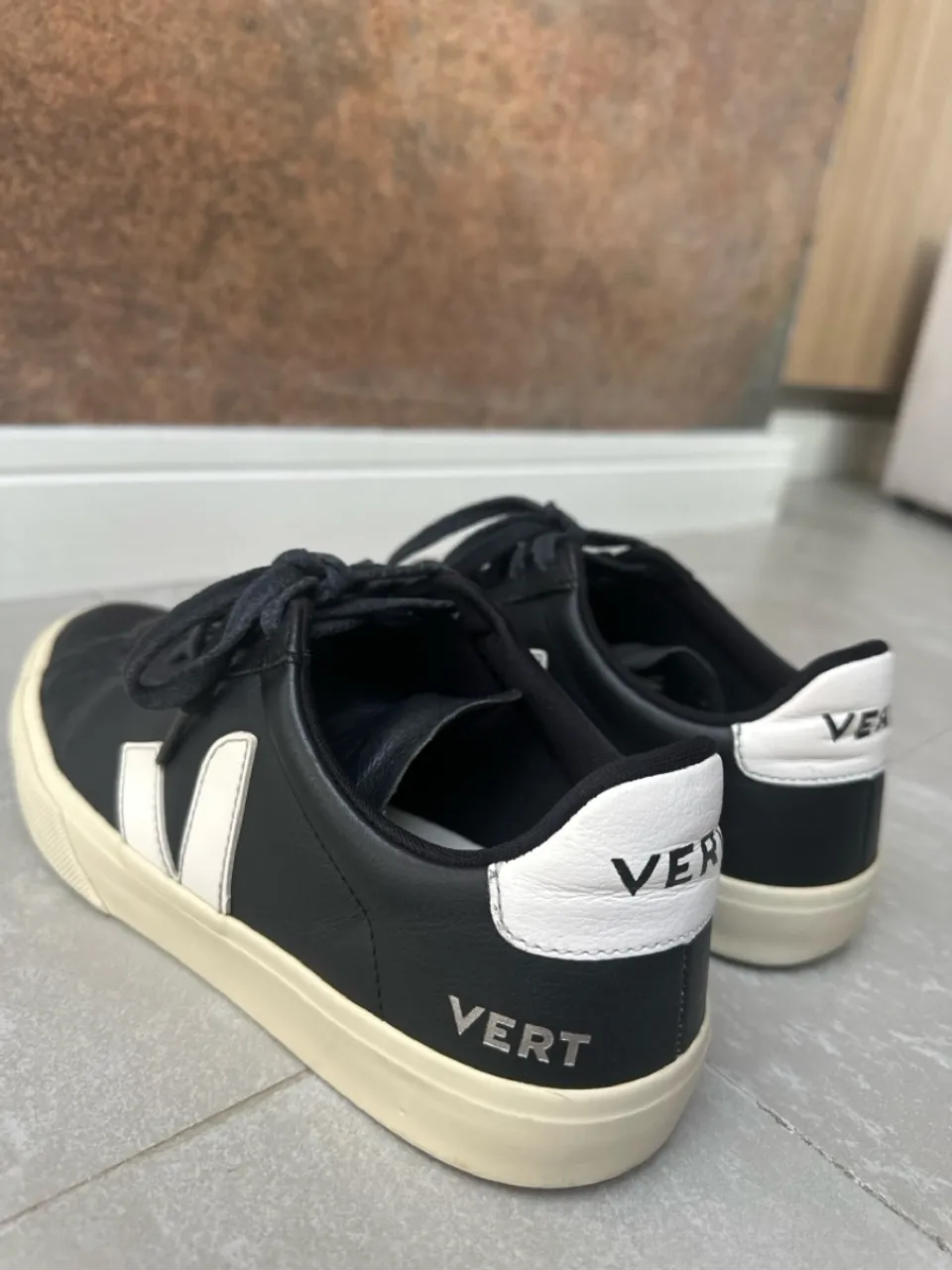 Tênis Veja Vert Preto