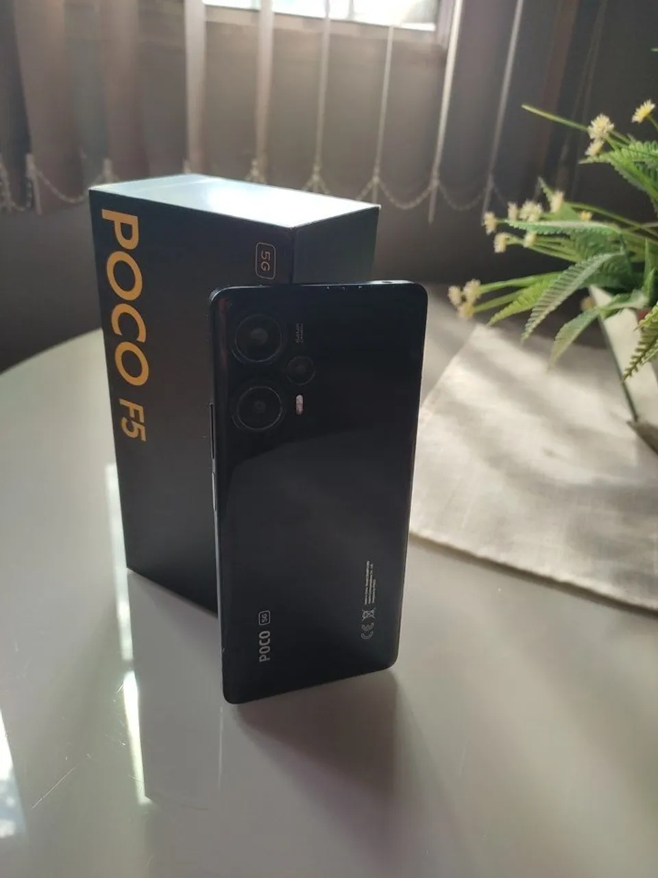 Celular extremamente concervado R$1500,00.