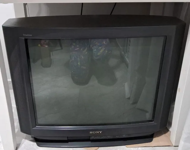 "tv de tubo" - TVs no Brasil