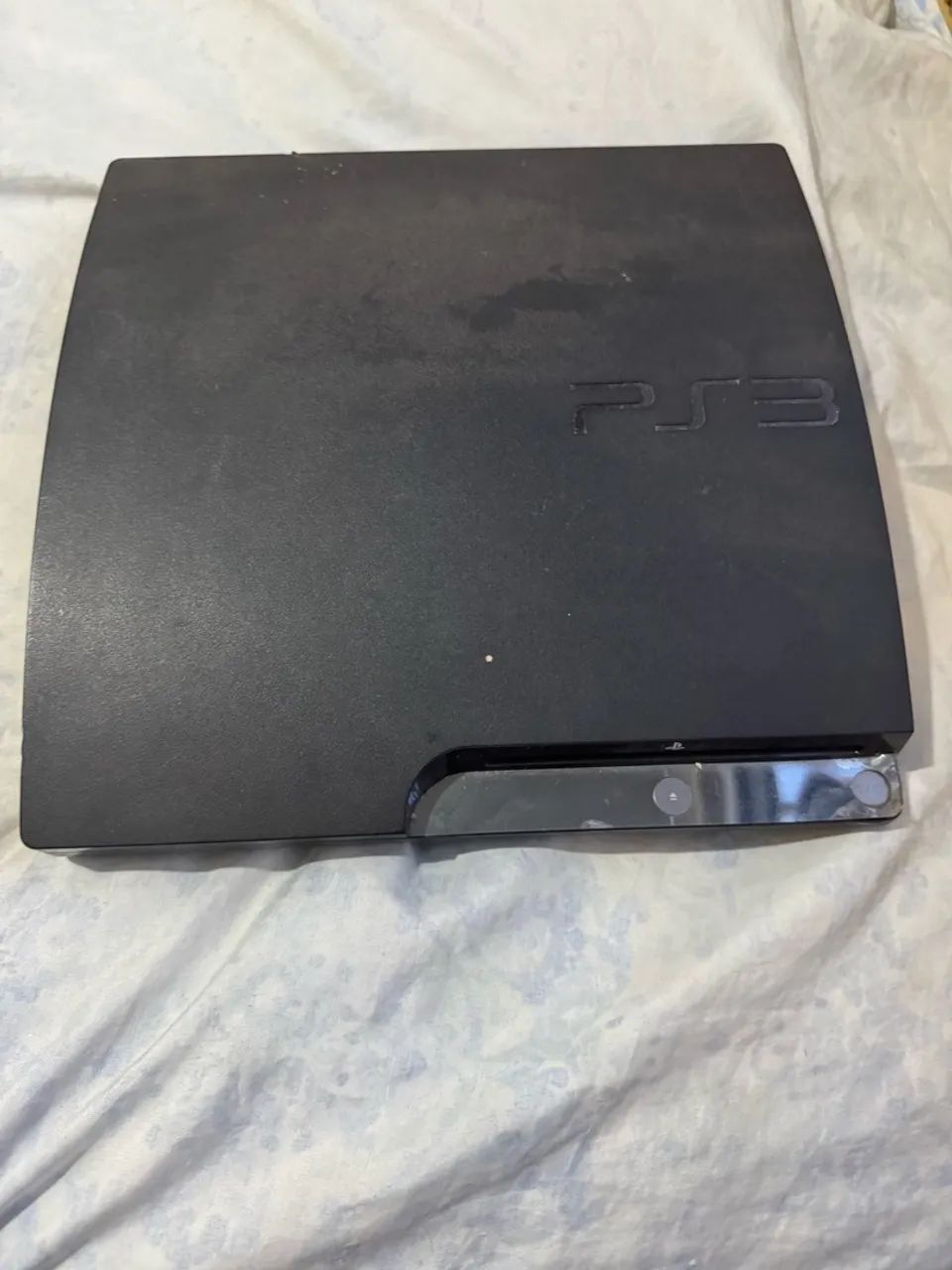 PS3 + 3 jogos + 1 controle
