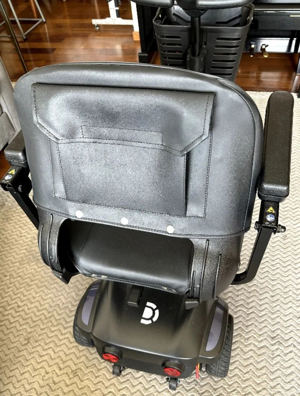 Cadeira De Rodas Motorizada Dellamed Scooter Lb - Foto 4