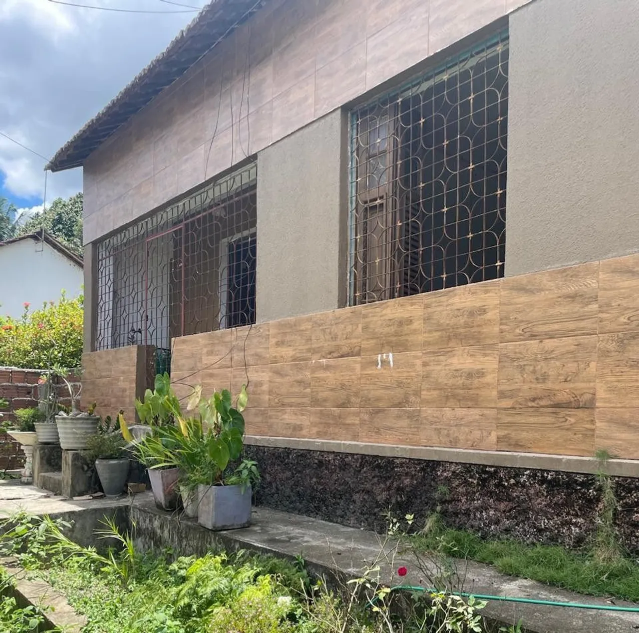 Sítio completo 15 minutos da capital com energia solar (Casa grande mutada, polmar)