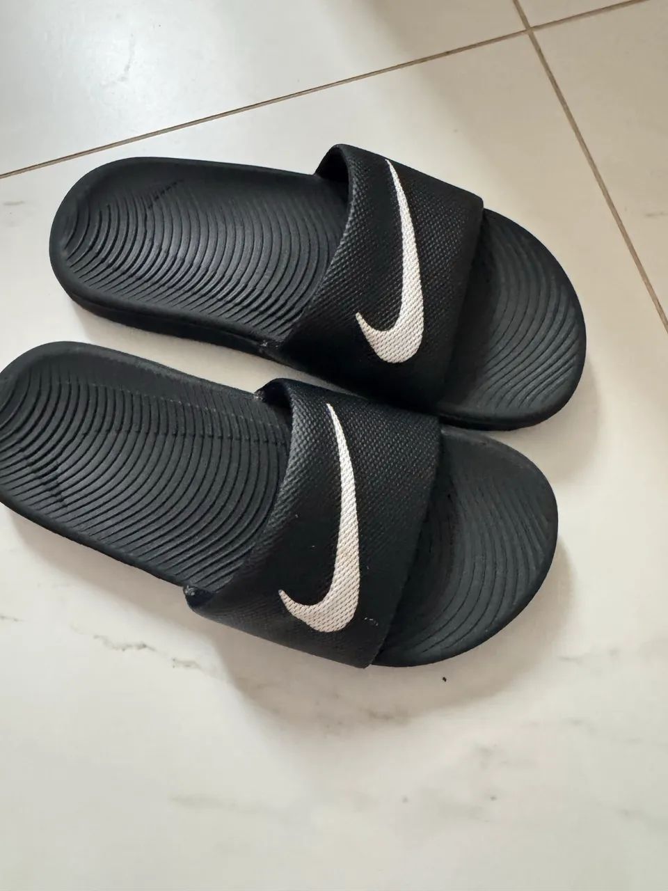 sandalia slide nike infantil - Foto 4