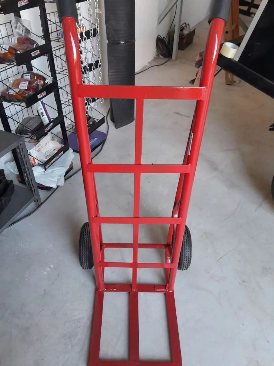 Carrinho de Mão Reforçado para Cargas