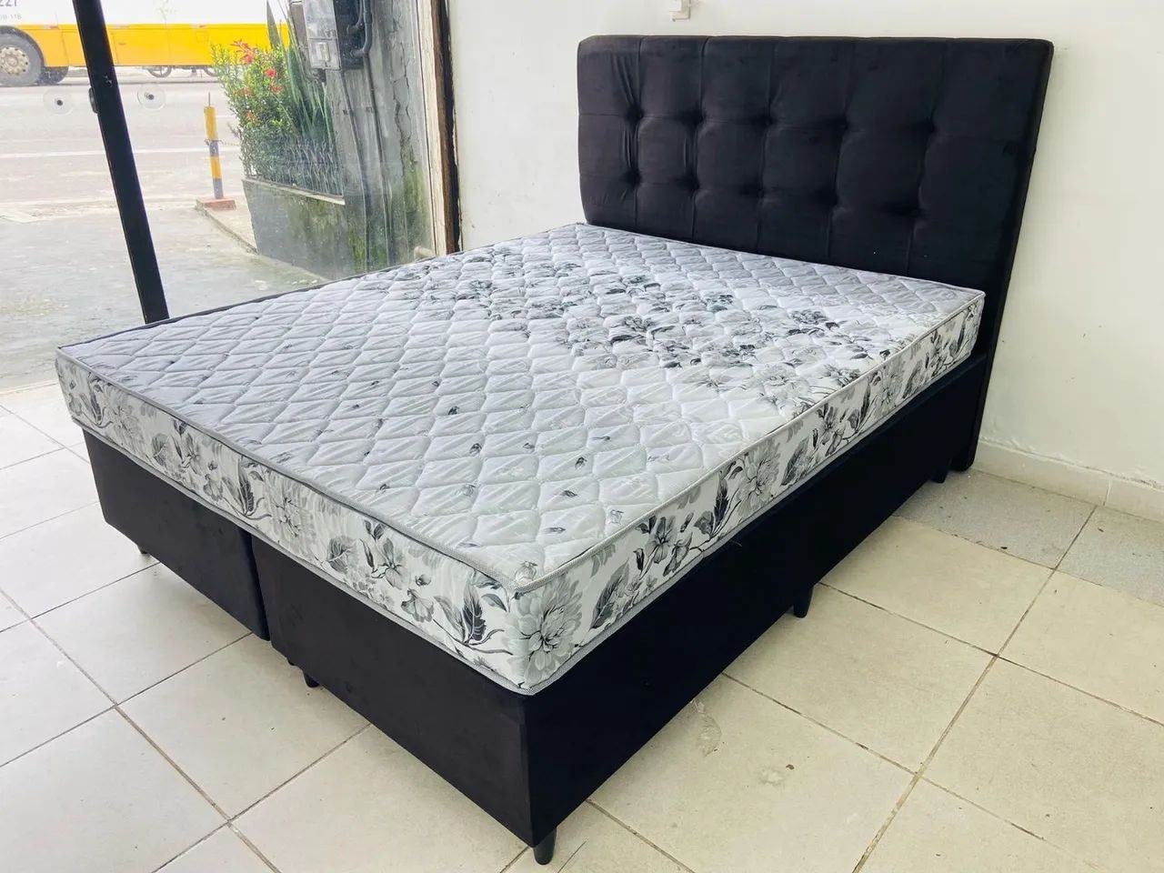 Cama Box Queen com Cabeceira
