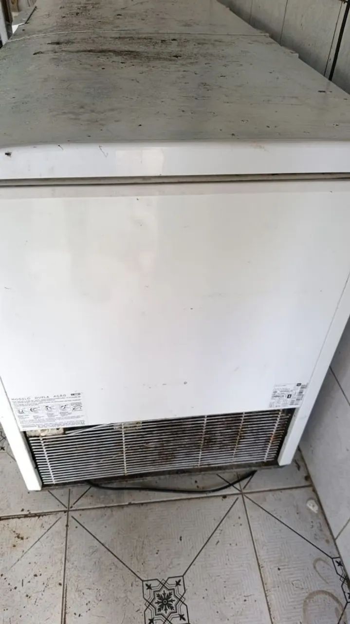 Vende- se freezer 2 portas - Foto 2