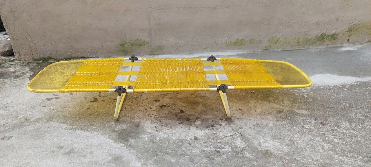 Espreguiçadeira de ferro com pvc 