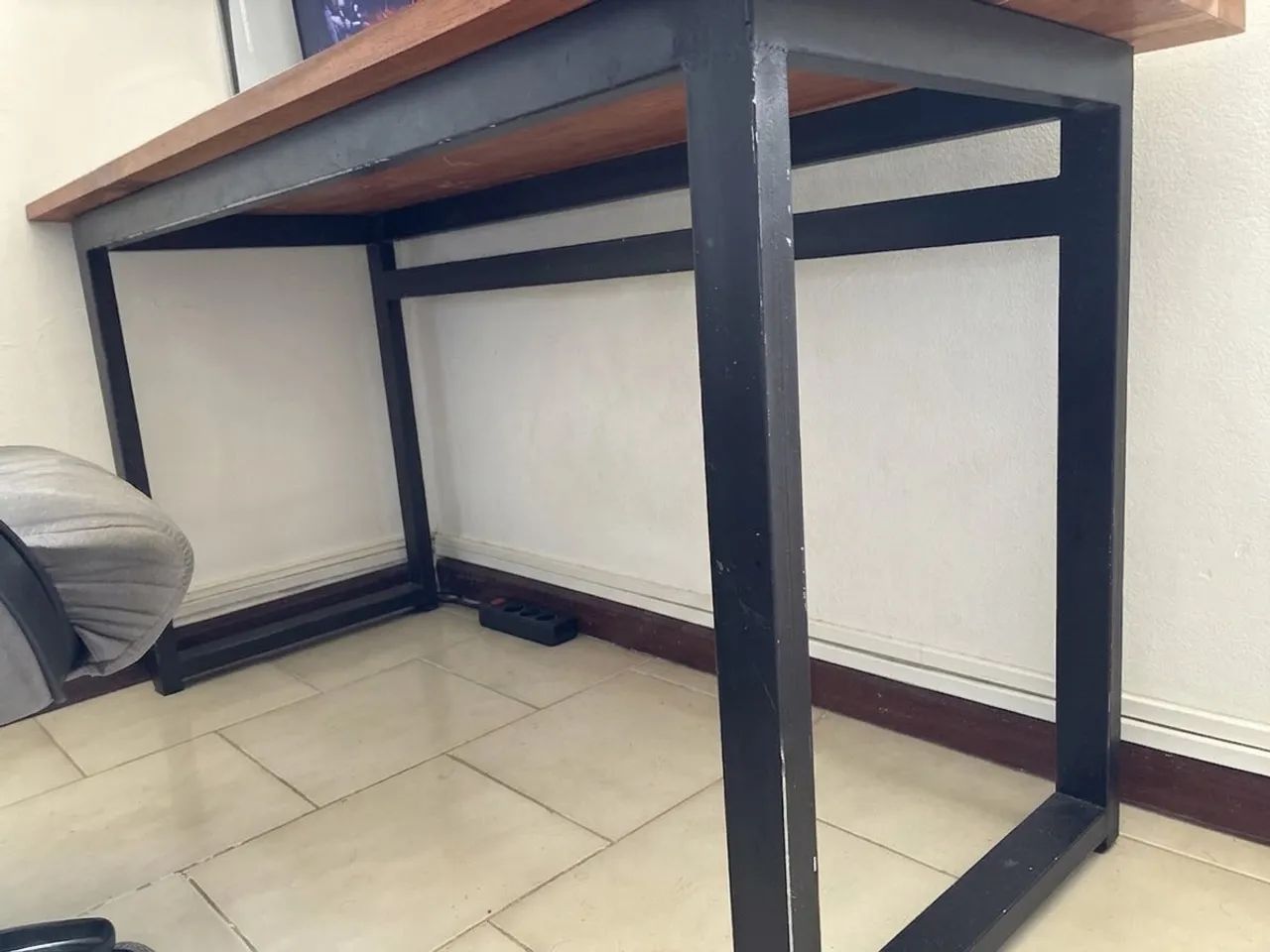 Mesa de escritório - Foto 2