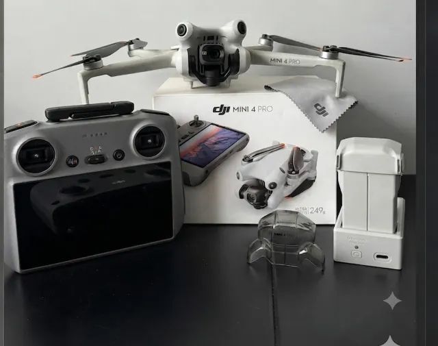 Drone Dji Mini 4 PRO - Controle RC2 com tela.