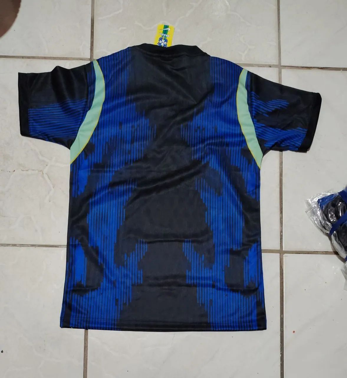 Nova camisa do Brasil azul P, M, G e GG - Foto 3