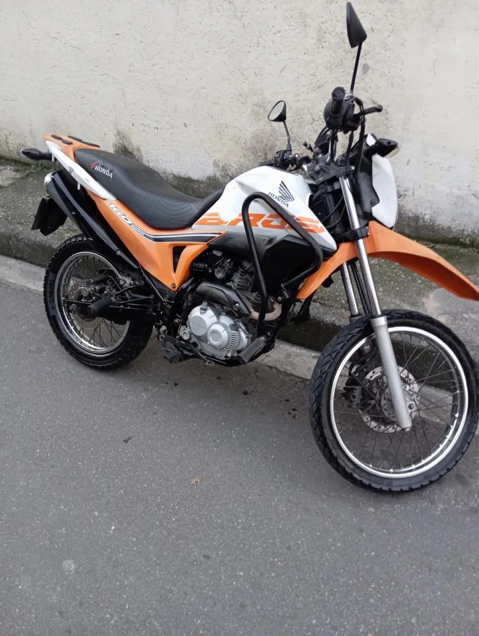 Bros 160