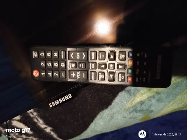 Tv Samsung 40 polegadas led,(não é smart)td funcionando perfeitamente,com controle orig - Foto 3