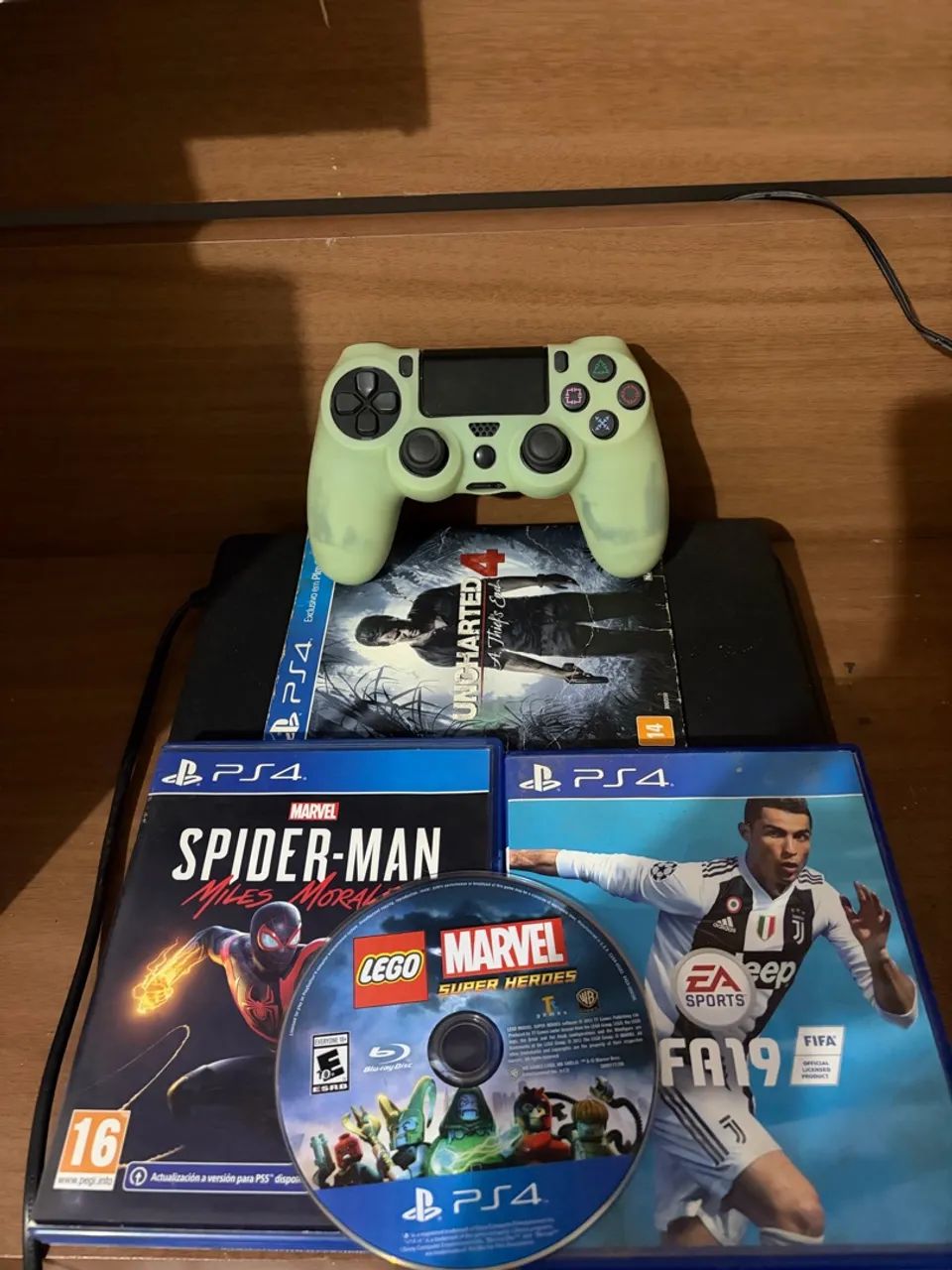 PS4