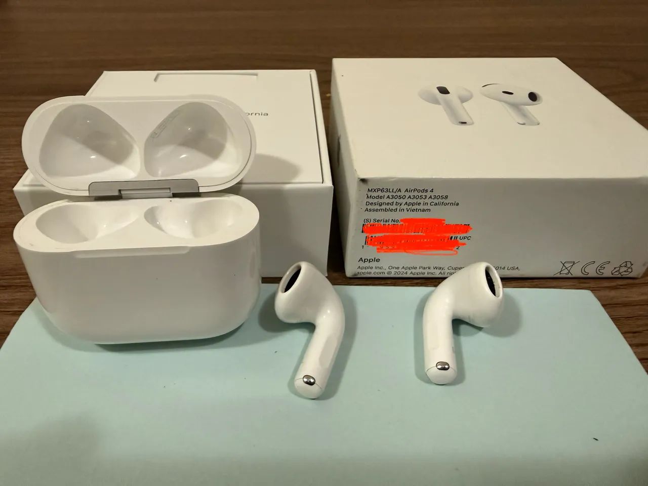 AirPods 4