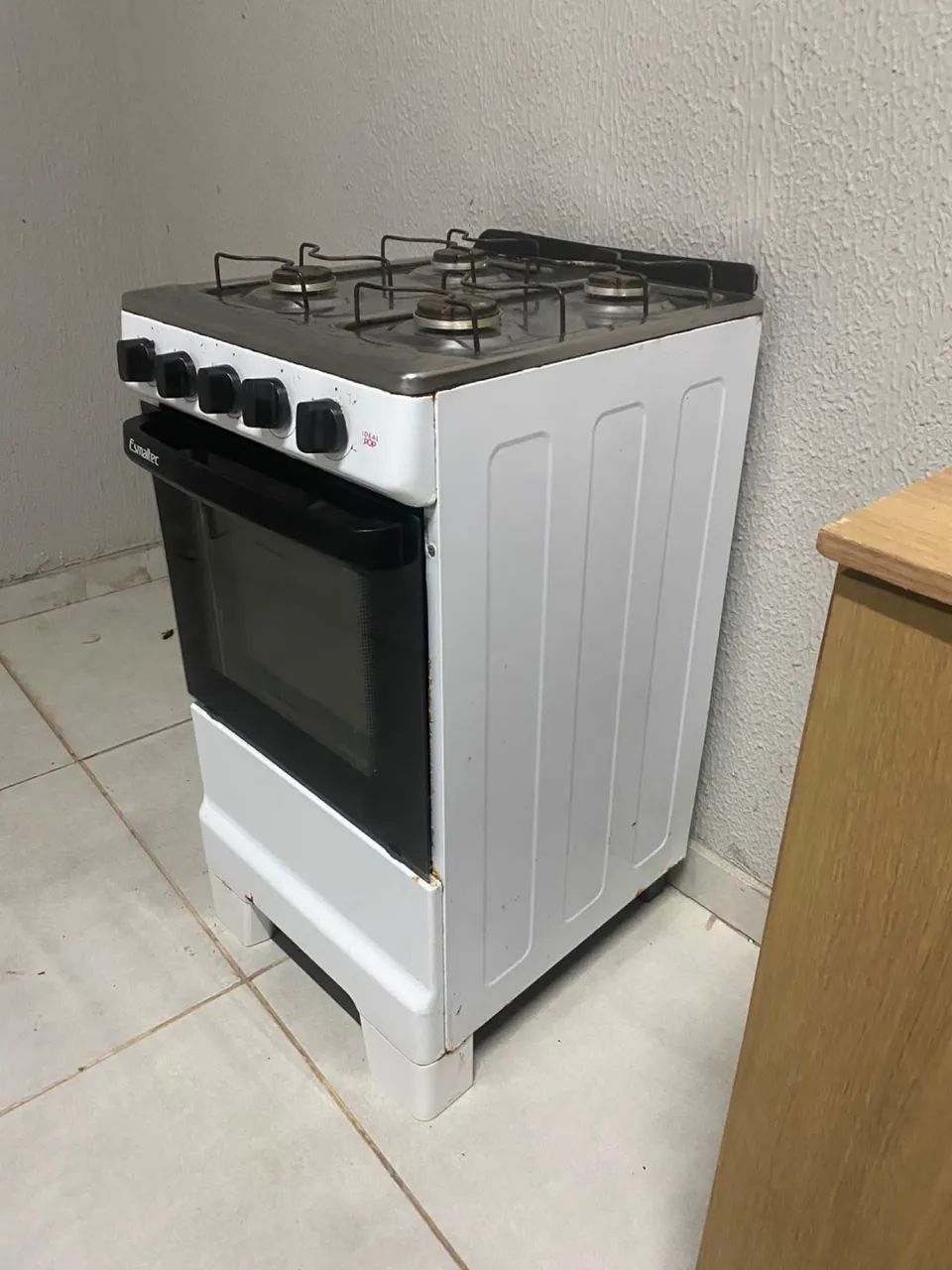 Fogão 4 bocas esmaltec