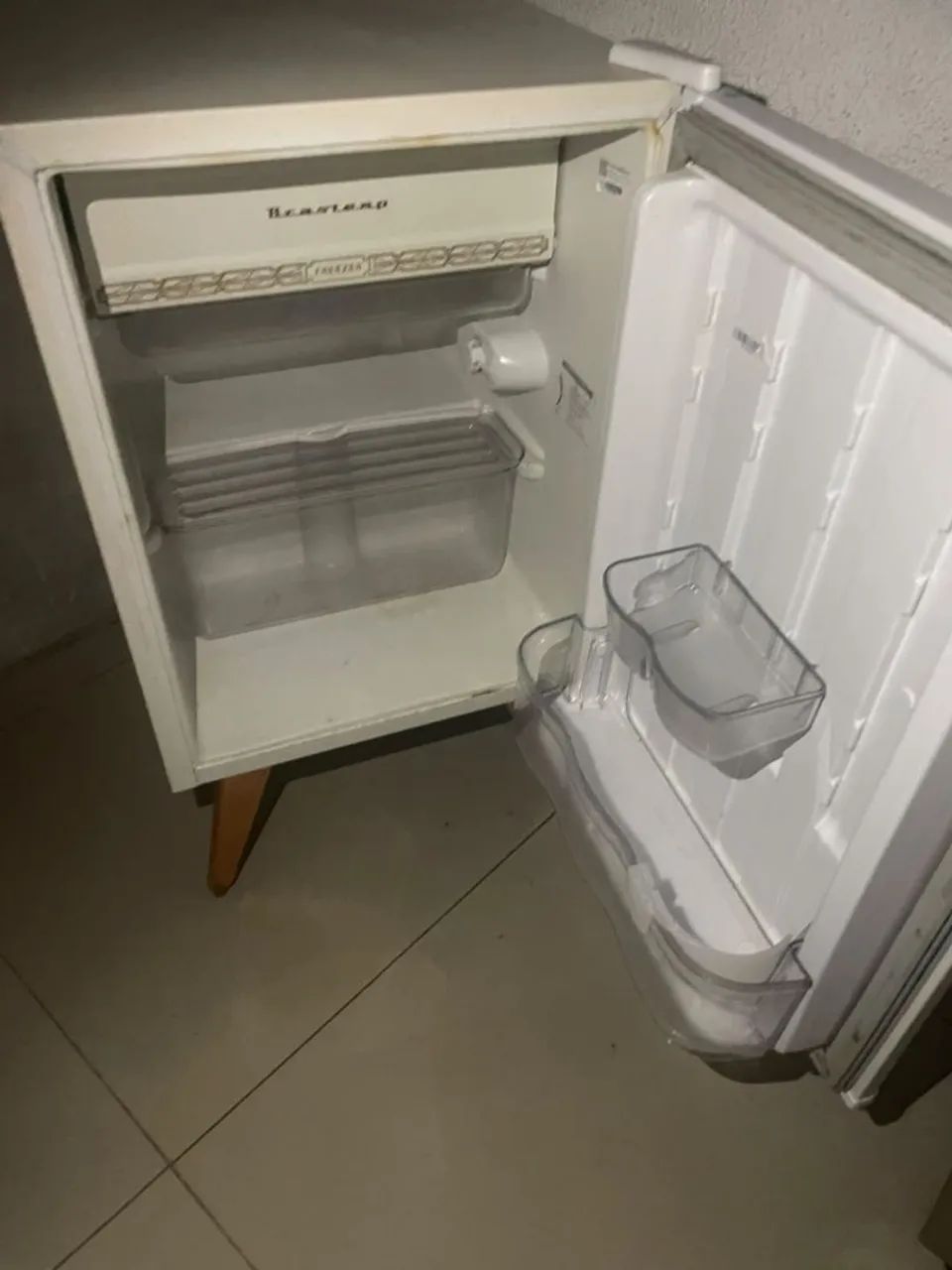 Vendo Frigobar bcastemp  - Foto 2