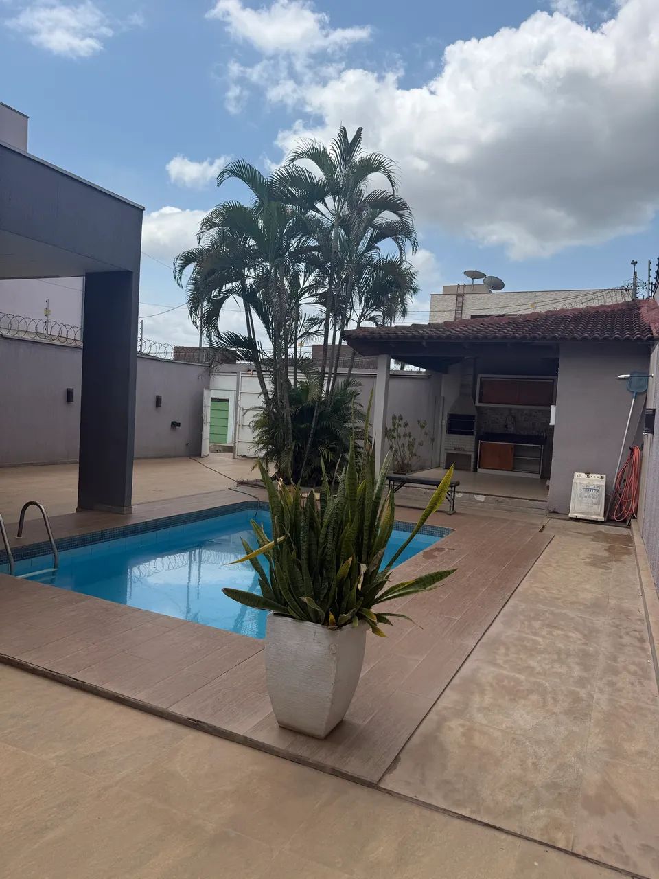 #Alugo casa com piscina