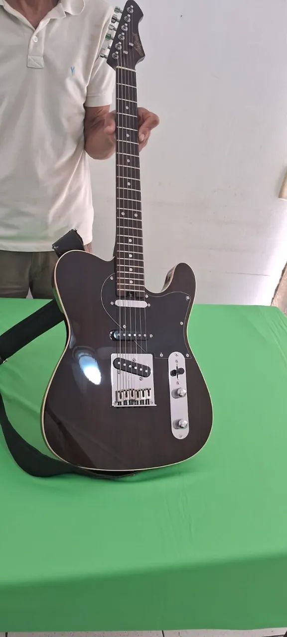 Guitarra - Foto 2