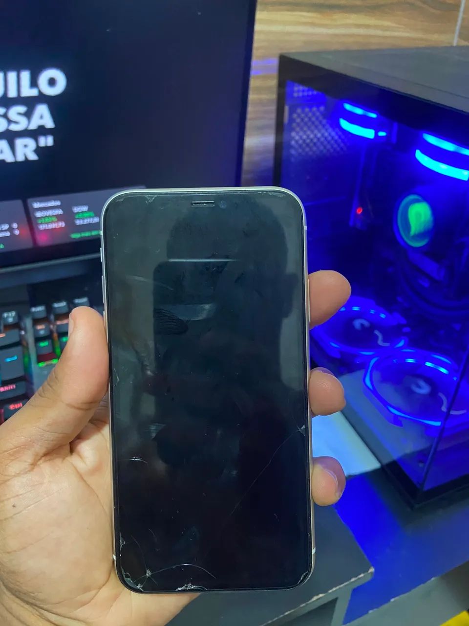 iPhone 11  - Foto 2