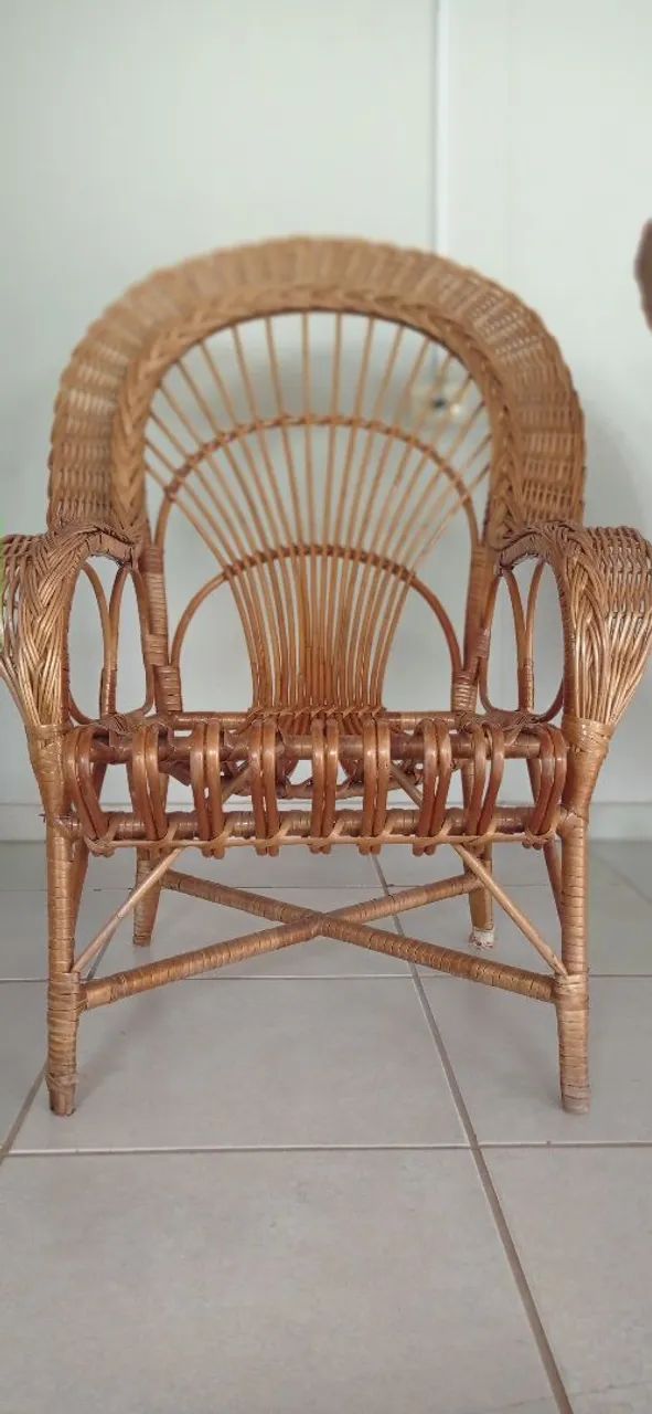 Vendo cadeira de vime - Foto 4