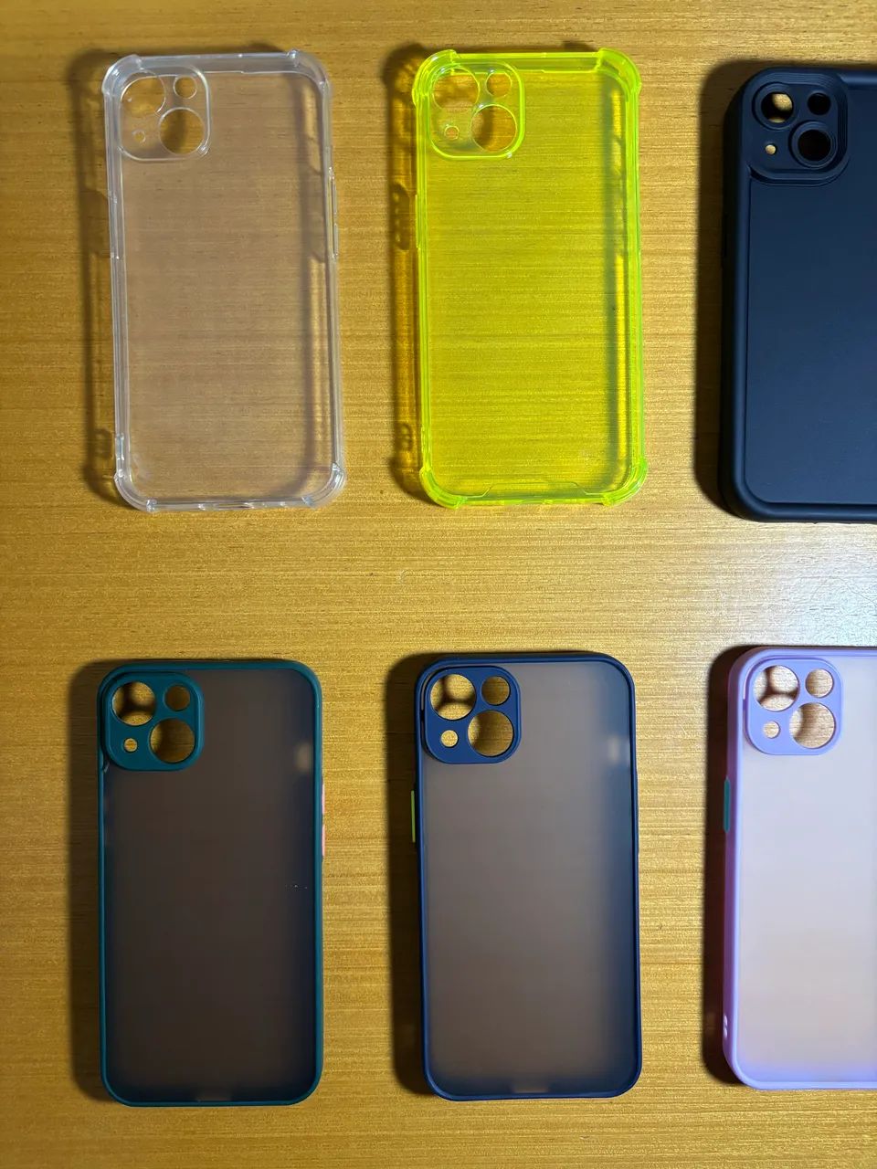 8 capinhas case para iPhone 13/14 novas e usadas - Foto 3