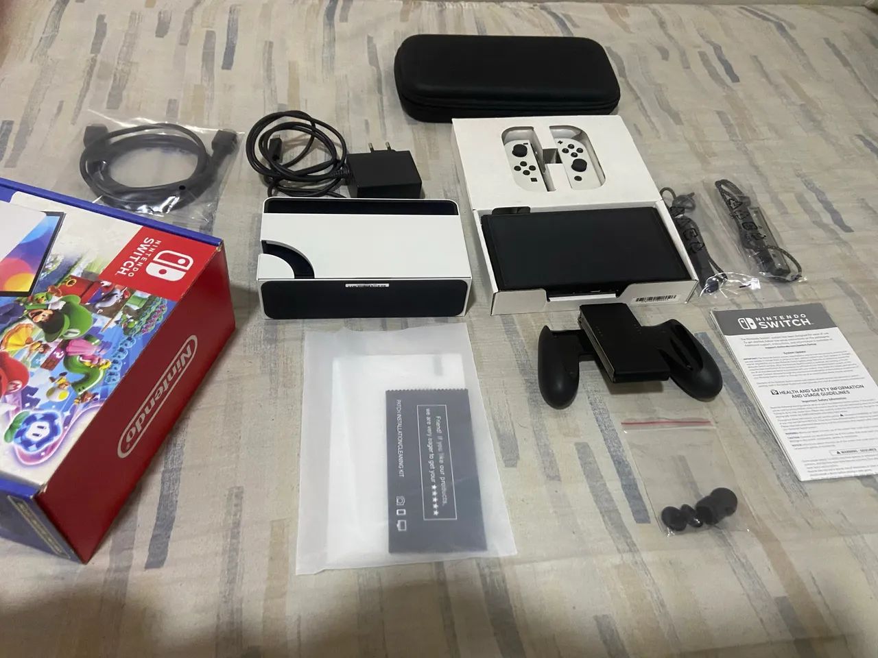 Nintendo Switch OLED com acessórios e cartão de 128 GB - Foto 2