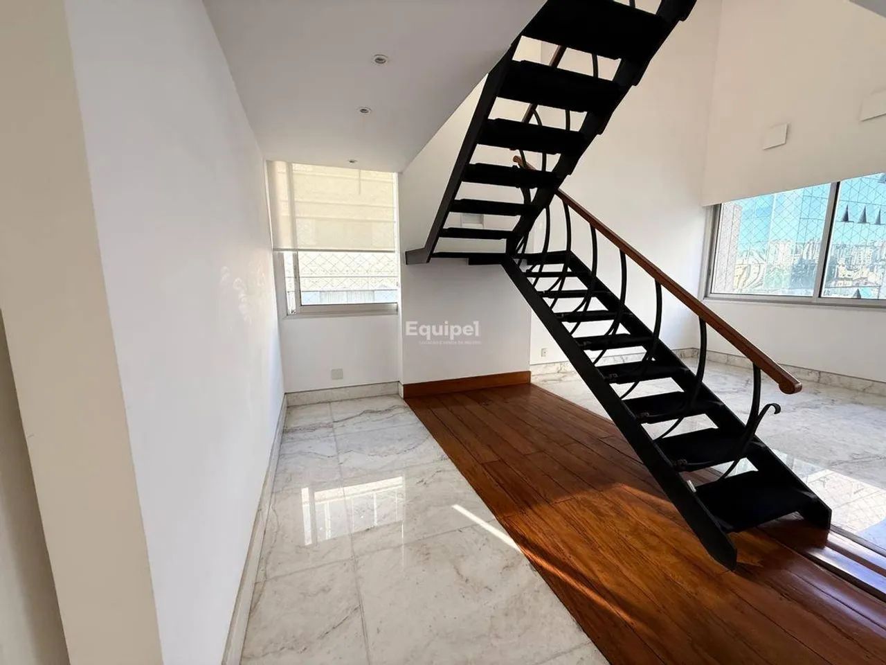 Cobertura Duplex de Alto Padrão na Savassi | 275m², 4 Quartos e Área de Lazer Privativa - Foto 6
