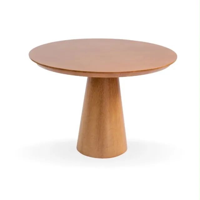 Mesa de jantar redonda de madeira