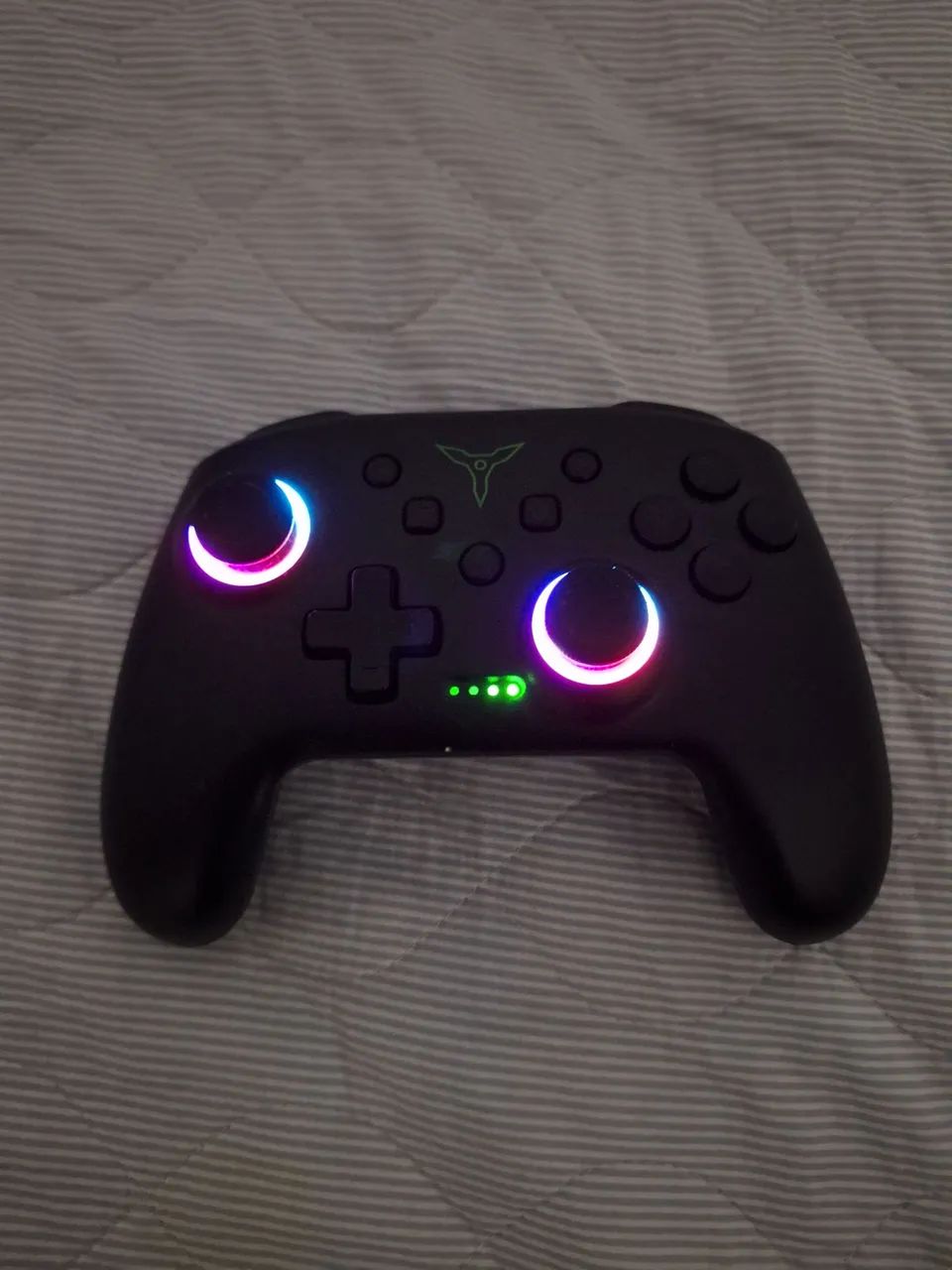 Controle Gamepad Sem Fio Com Led compatível com Pc, Nintendo Switch e Celular - Foto 4