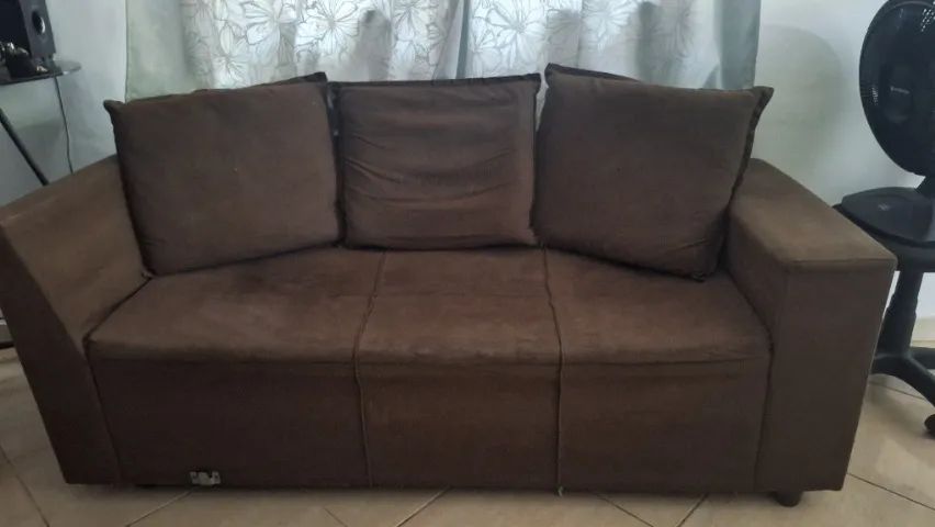 Vendo Sofá Marrom, Confortával