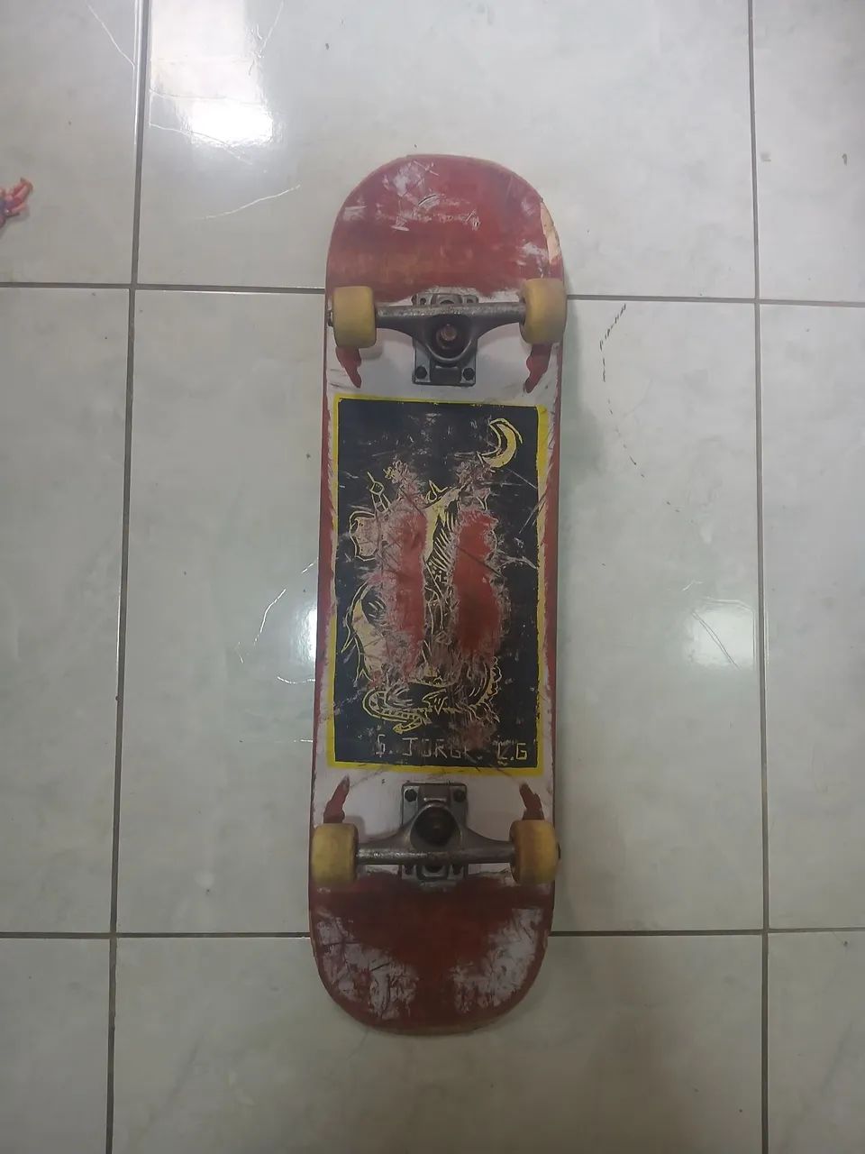 Skate 8.5 usado (shape de maple)