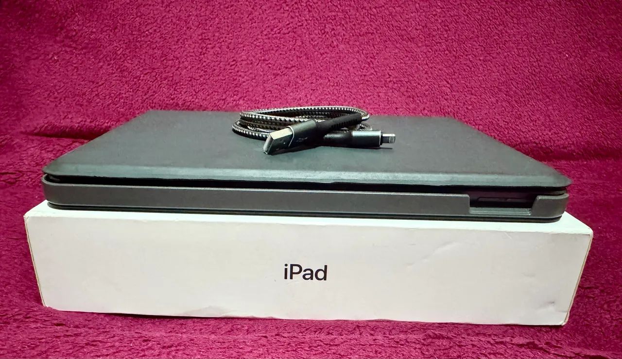 iPad 9 64gb + Capa teclado 