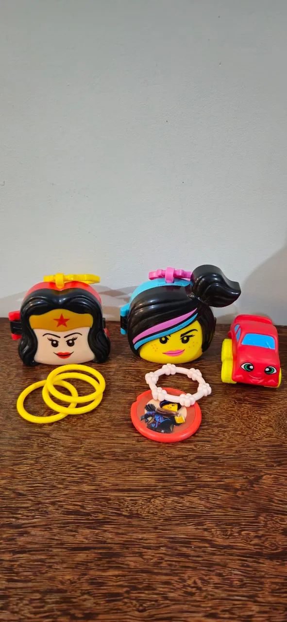 Lote de Brinquedos Variados e Colecionáveis  - Foto 3