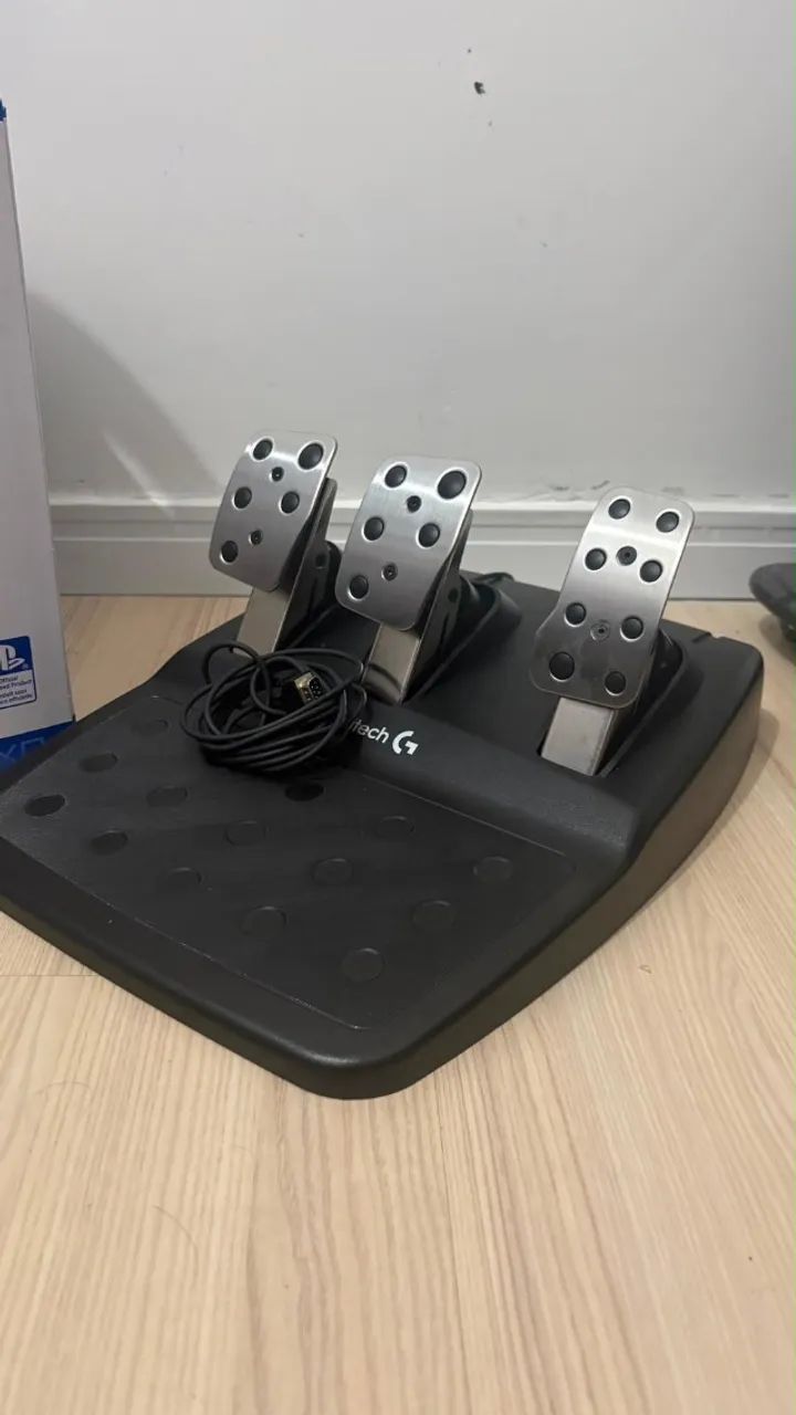 Logitech Volante E Pedais G29 Driving Force Pc/ps5/ps4/ps3  * - Foto 3