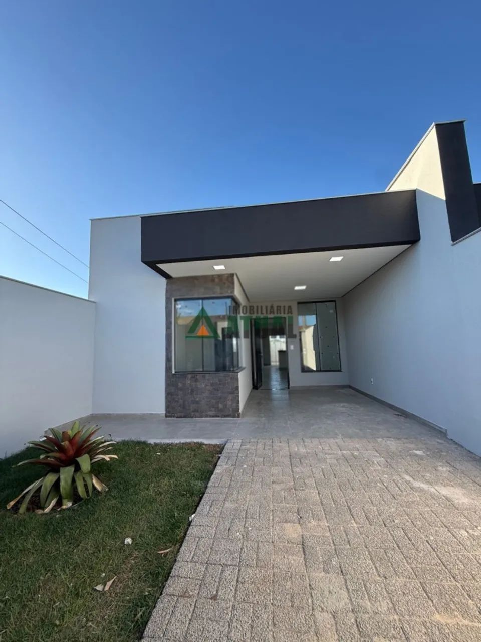 Casa com 3 quartos, sendo 1 suíte na Região Sul