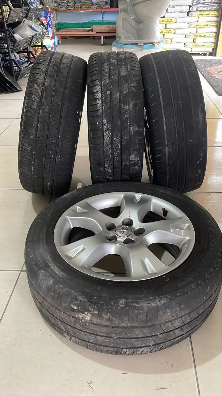 Rodas com pneus - Foto 2