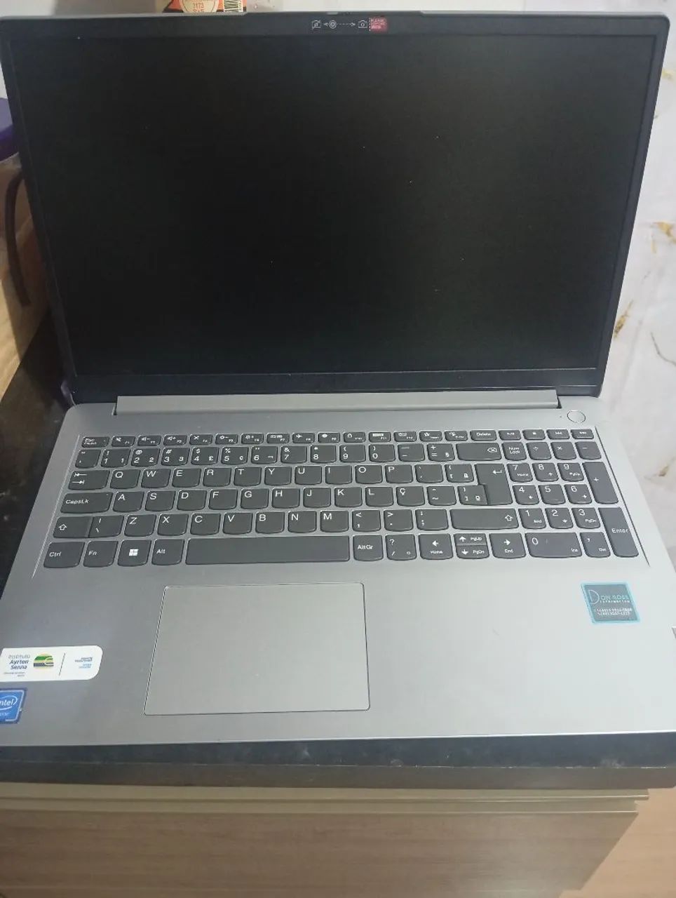 Notebook Lenovo ideapead 1 em excelente estado!