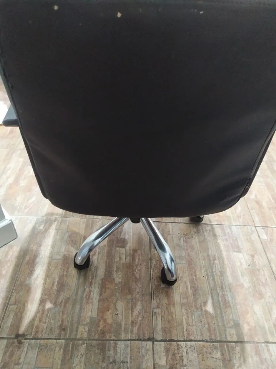Vendo cadeira de trabalho  - Foto 3