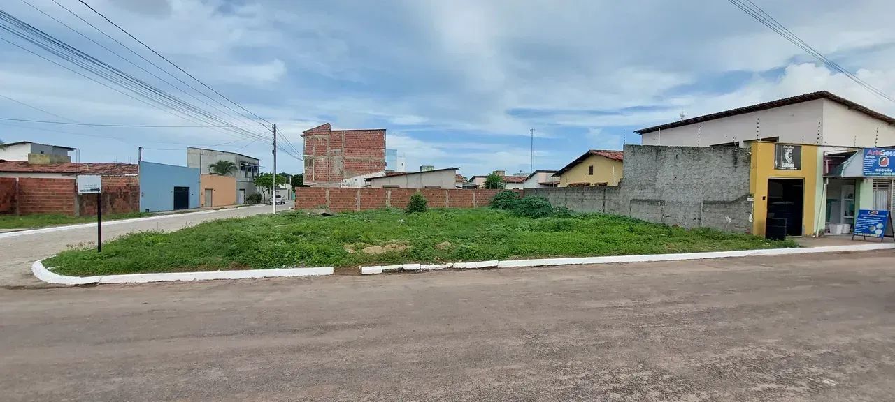 EXCELENTE TERRENO DE ESQUINA NO CENTRO DE EXTREMOZ. - Foto 2
