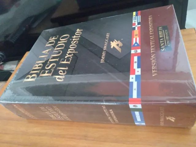 Biblia De Estudio Del Expositor. Jimmy Swaggart - Livros e