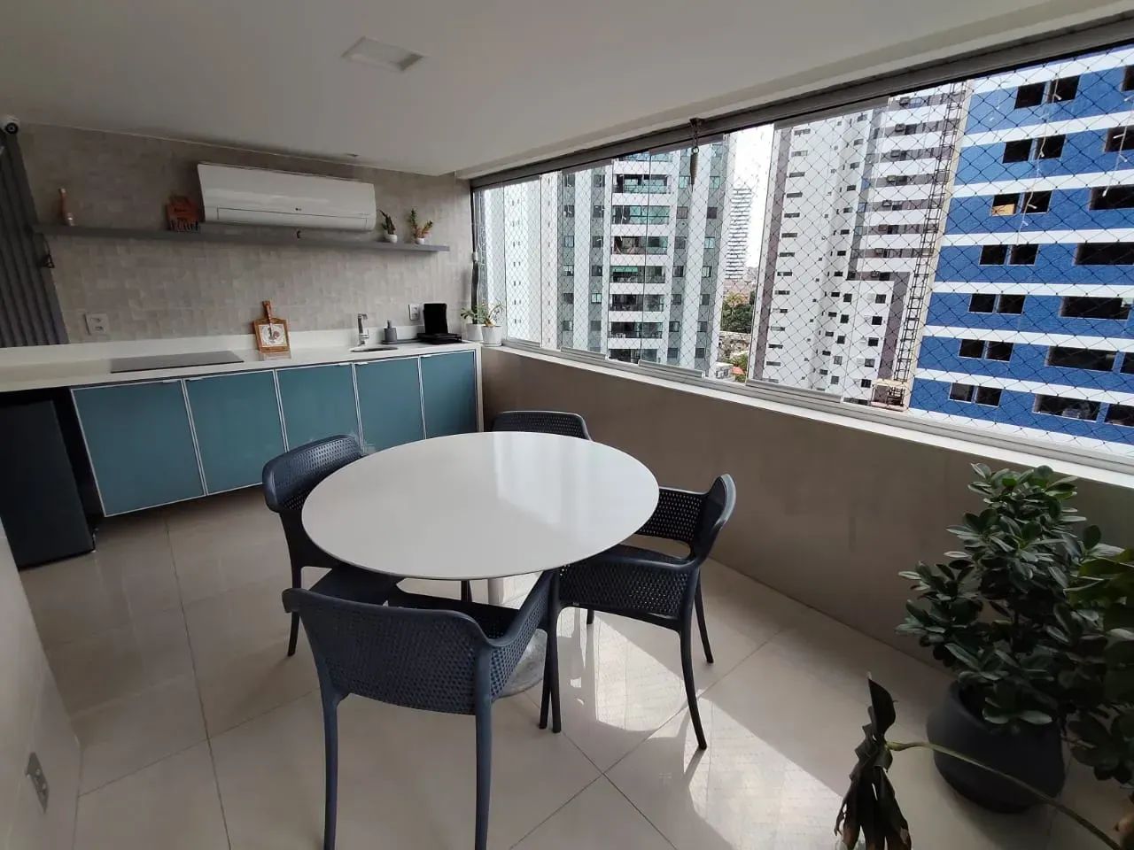 146M2 AFLITOS 3 QUARTOS 1 SUITE 2 VAGAS REFORMADO