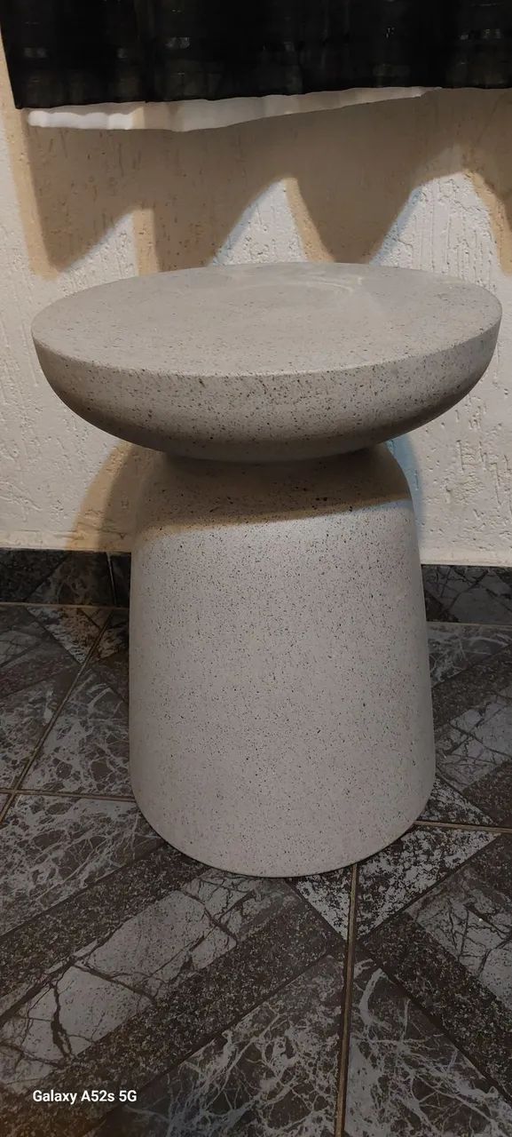 Mesa Lateral De Apoio Em Cimento Cinza Mart  - Foto 2