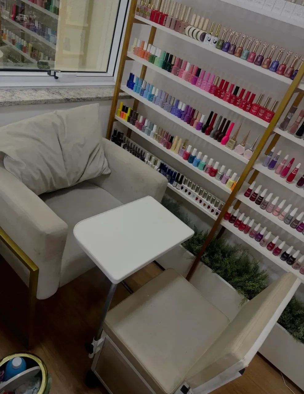 Poltrona para cliente + ciranda para manicure em ótimo estado de conservação. - Foto 3
