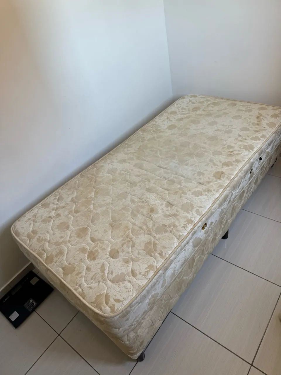 Vendo cama box solteiro  - Foto 2