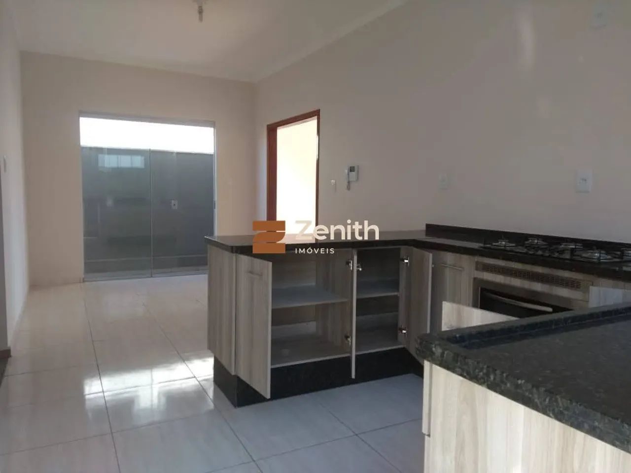 Casa com 3 quartos no Bairro Parque dos Fontes