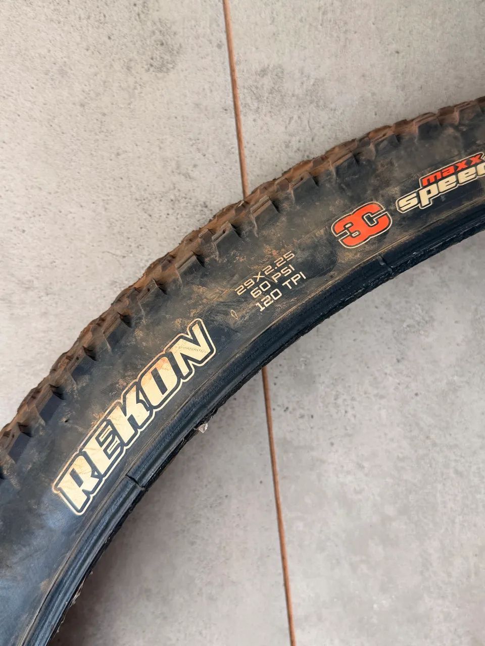 Pneu maxxis MTB 29 2..25 rekon - Foto 4