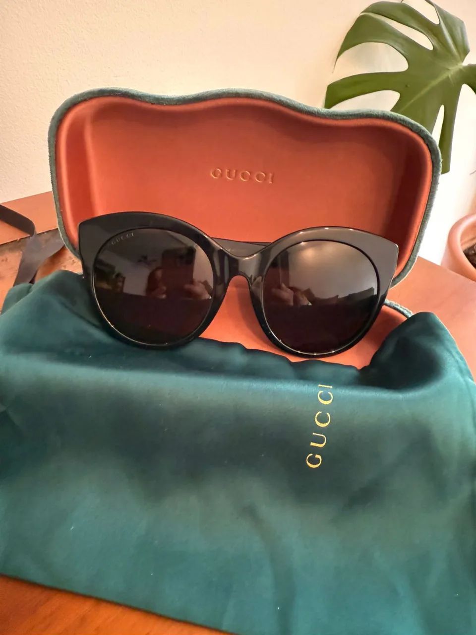 Óculos de Sol Gucci - muito novo  - Foto 3