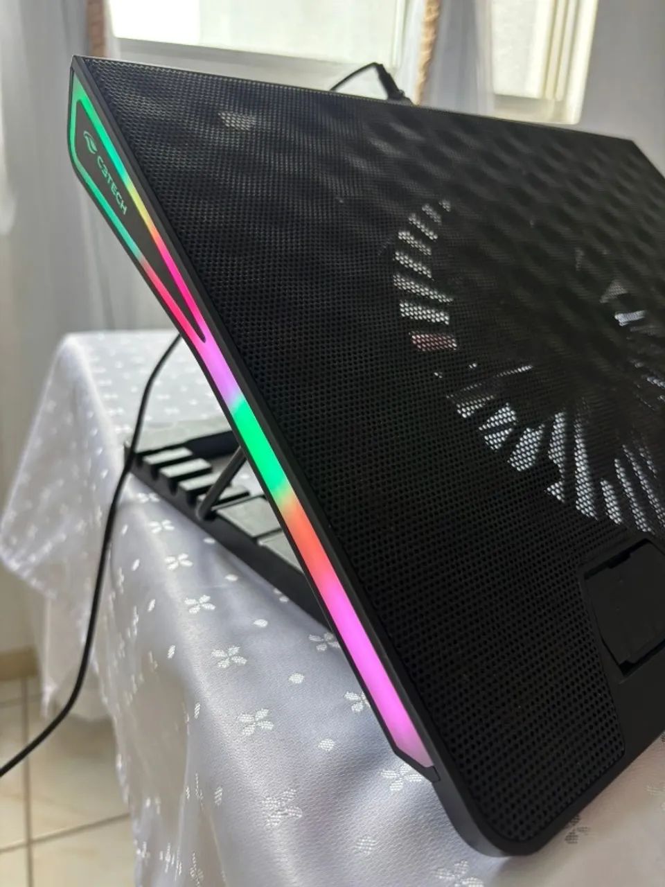 Base notebook com luz e ventilação